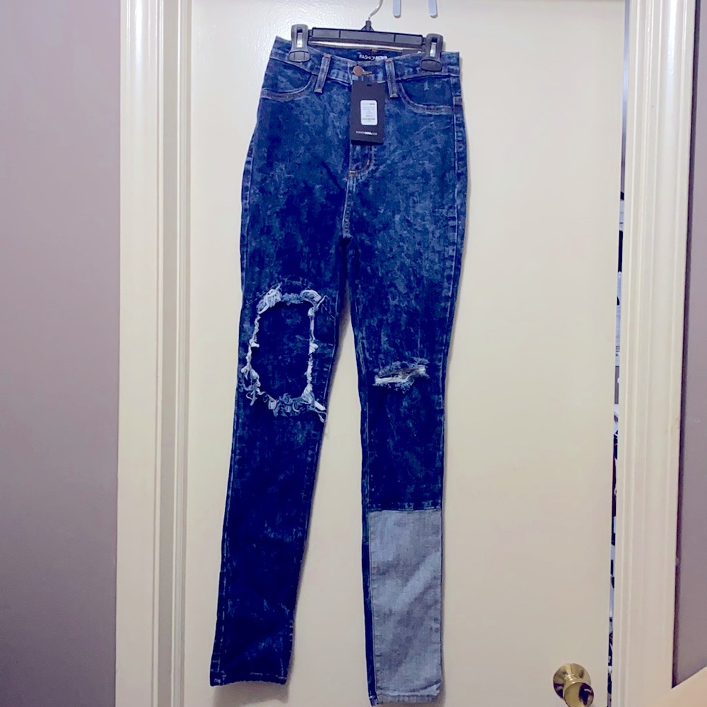 Stone washed stretch skinny jeans